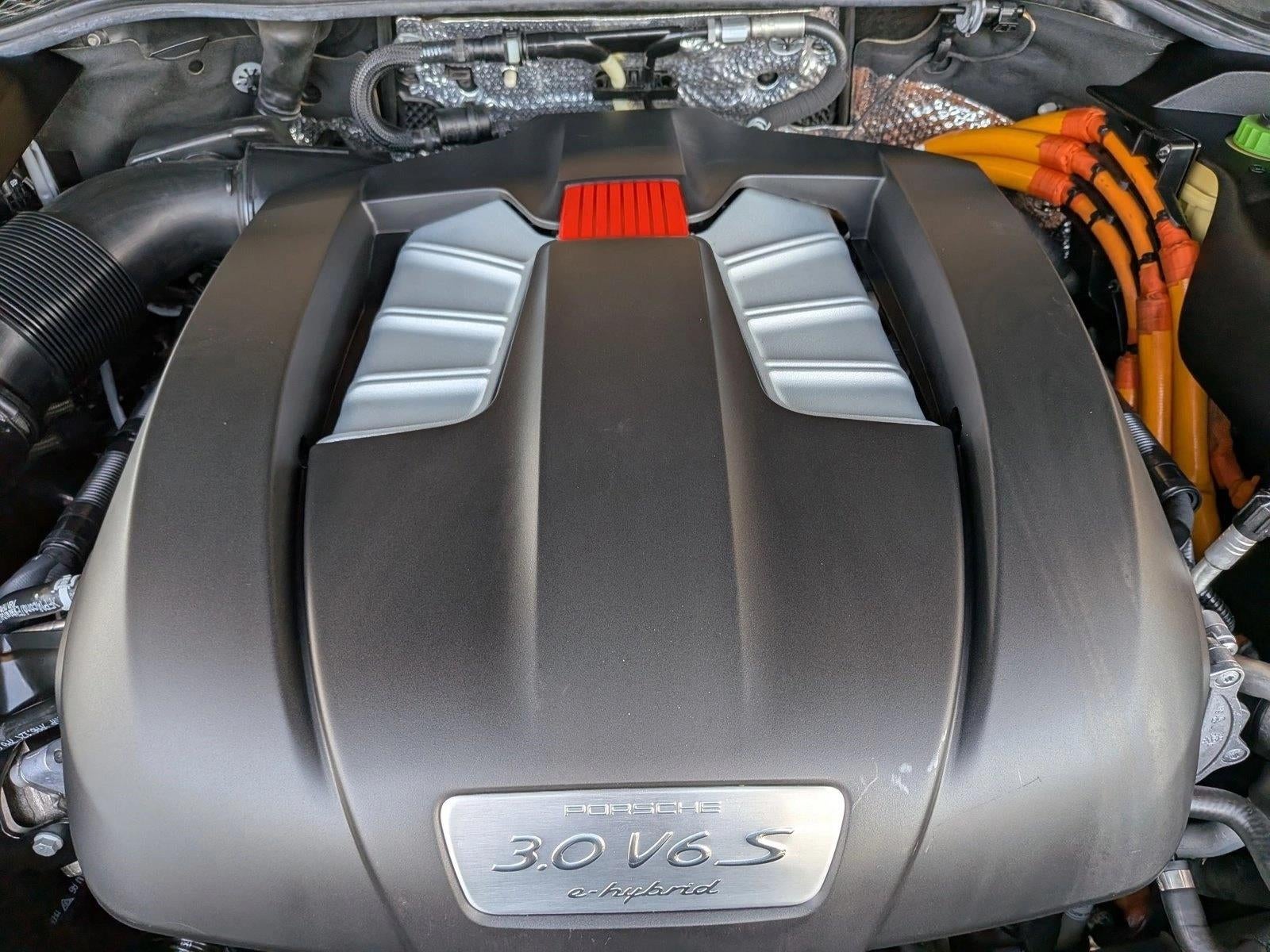 2016 Porsche Cayenne S E-Hybrid