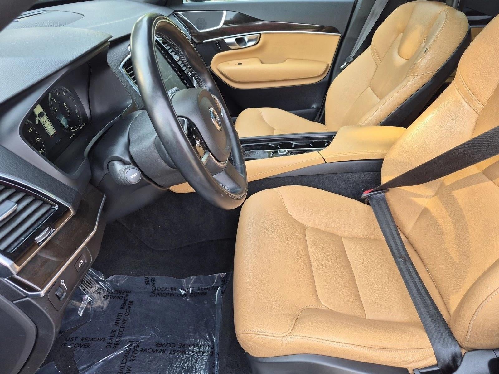 2018 Volvo XC90 T6 Momentum