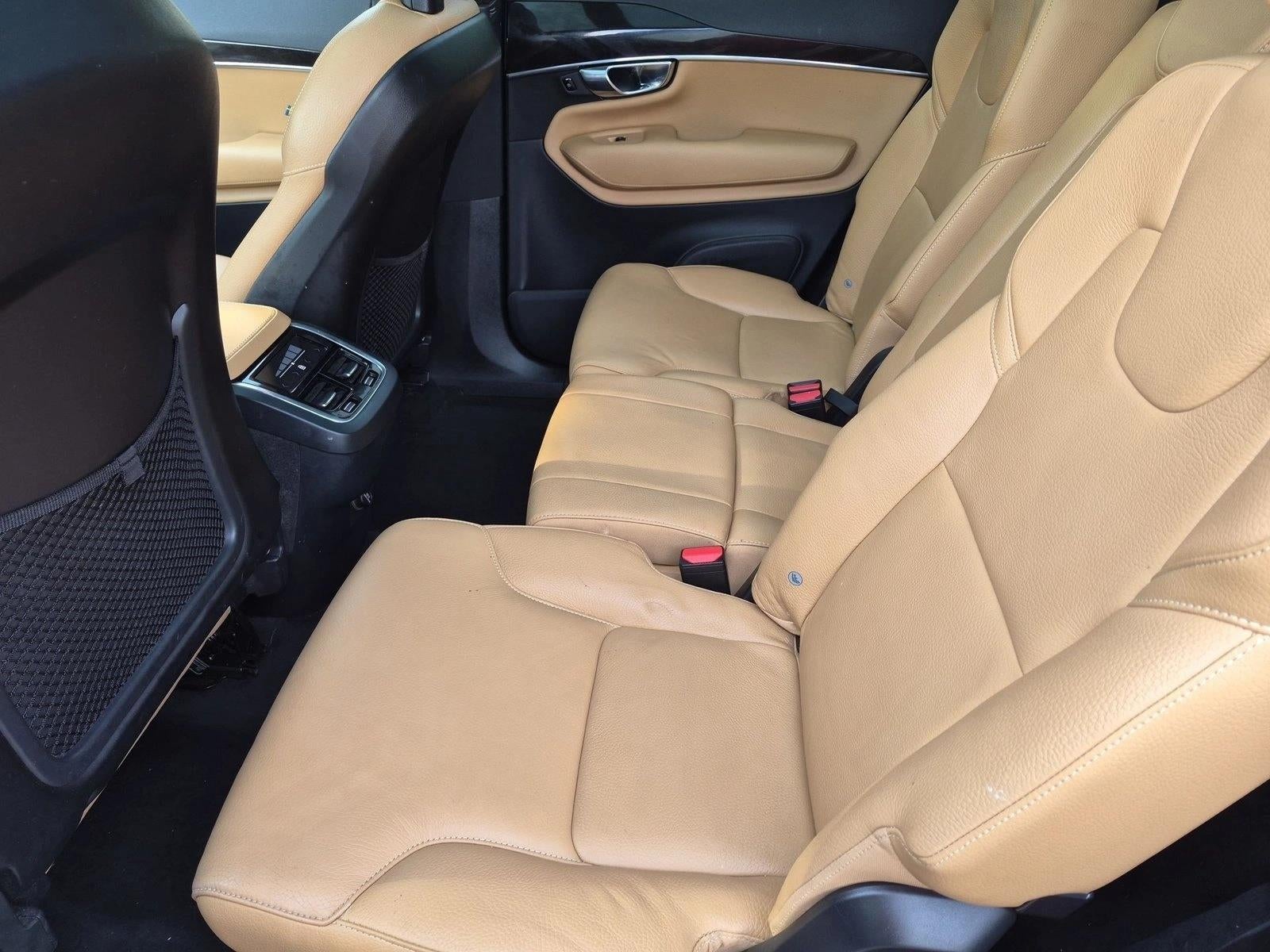 2018 Volvo XC90 T6 Momentum