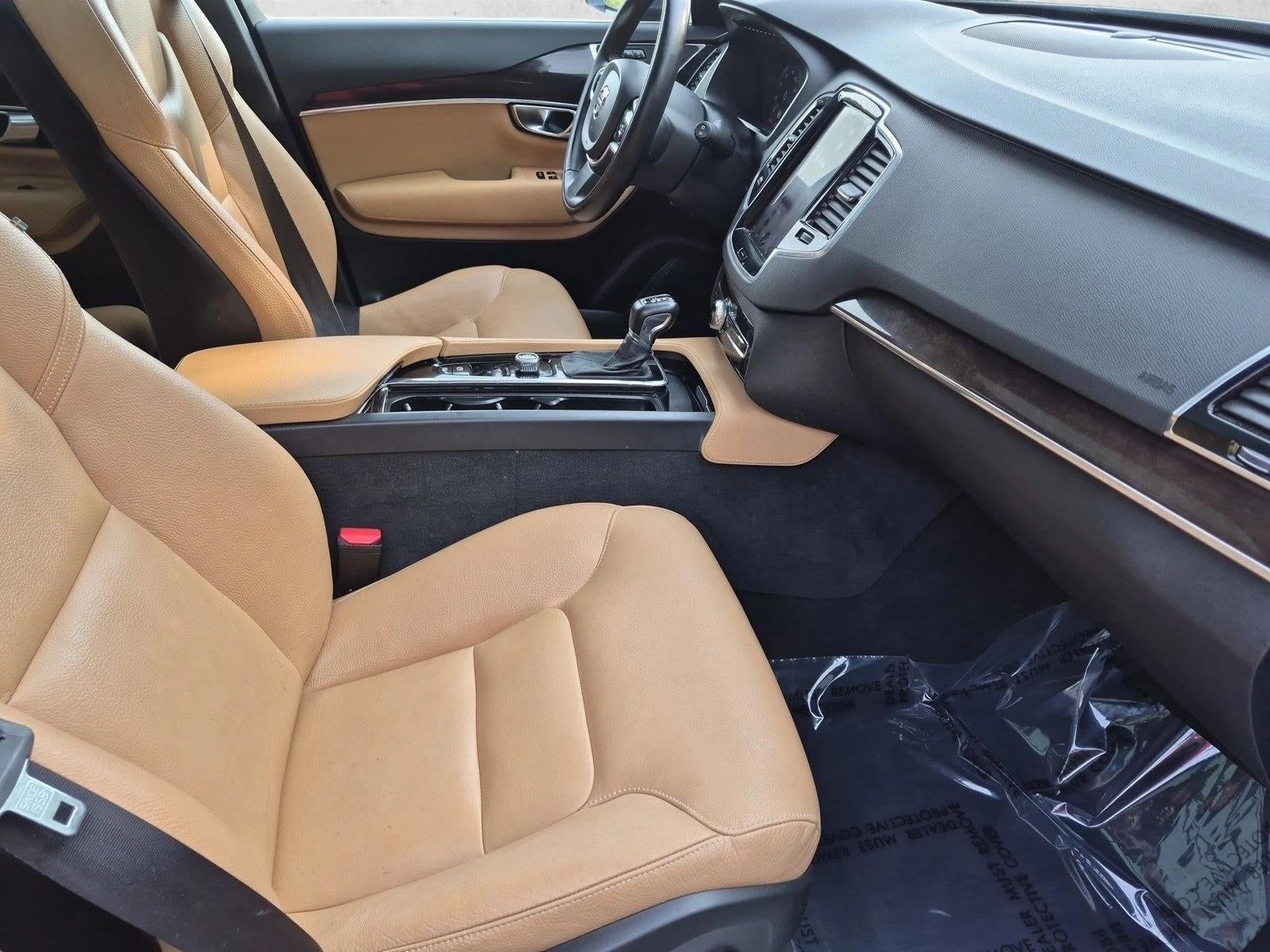 2018 Volvo XC90 T6 Momentum